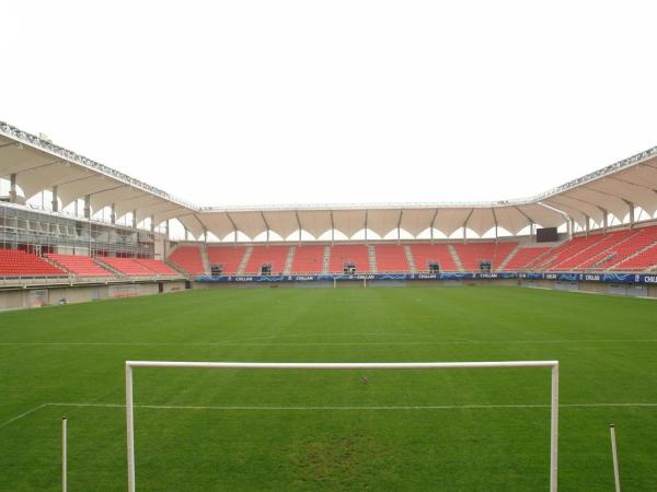 Estadio Bicentenario Municipal Nelson Oyarzún
